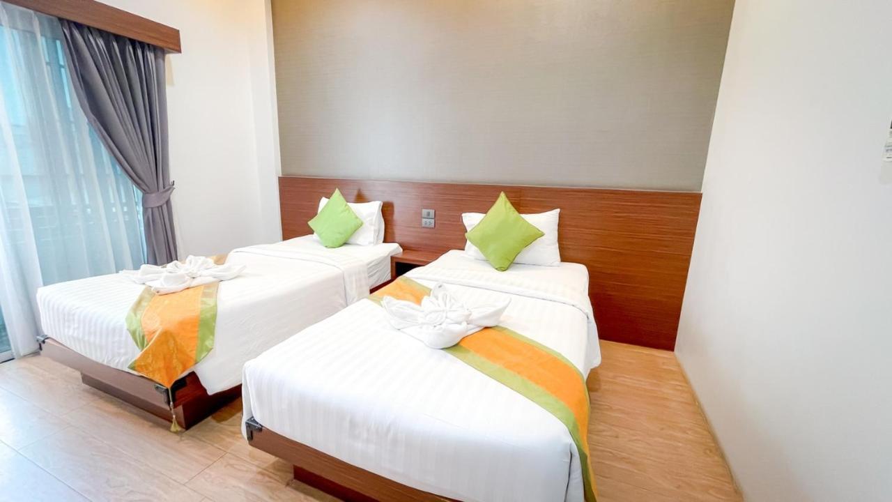 The S.G Hotel Buriram Exteriör bild