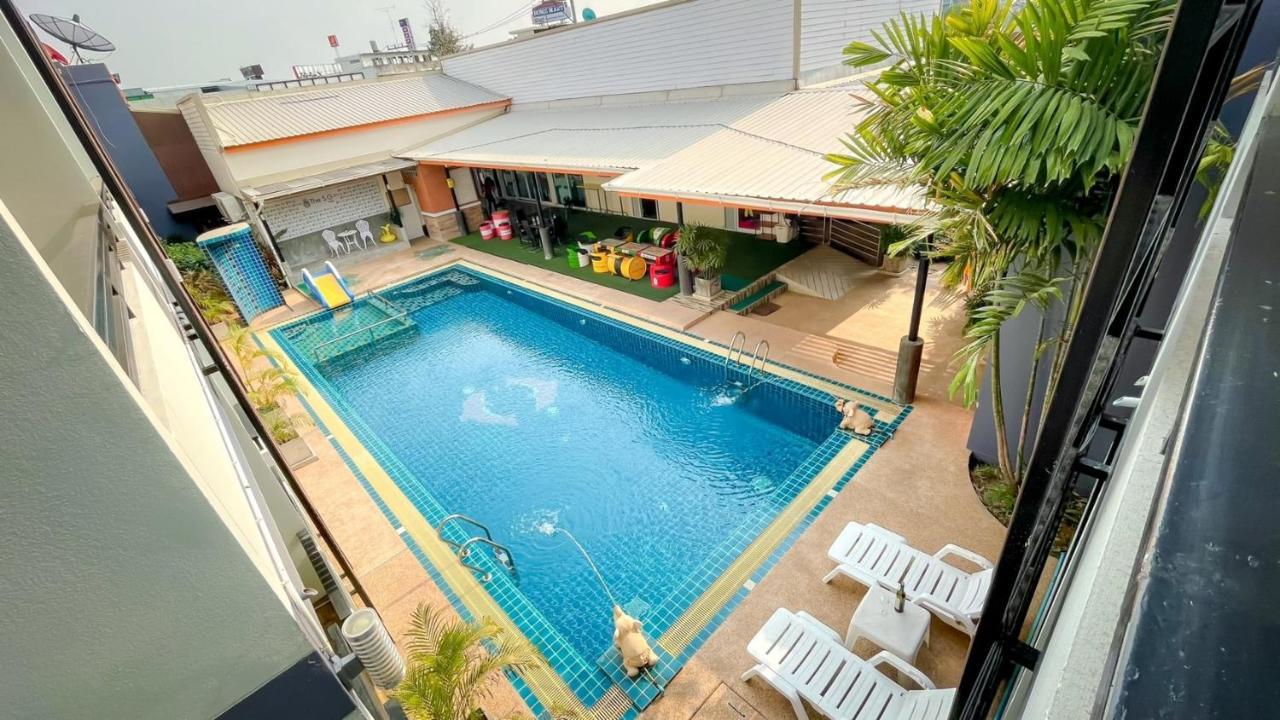 The S.G Hotel Buriram Exteriör bild
