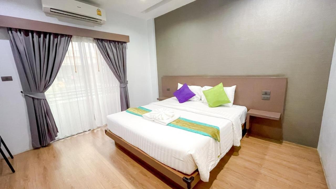 The S.G Hotel Buriram Exteriör bild