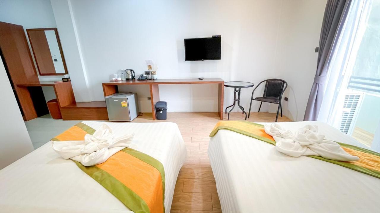 The S.G Hotel Buriram Exteriör bild