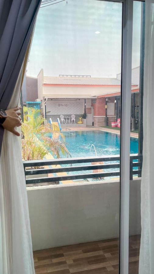 The S.G Hotel Buriram Exteriör bild