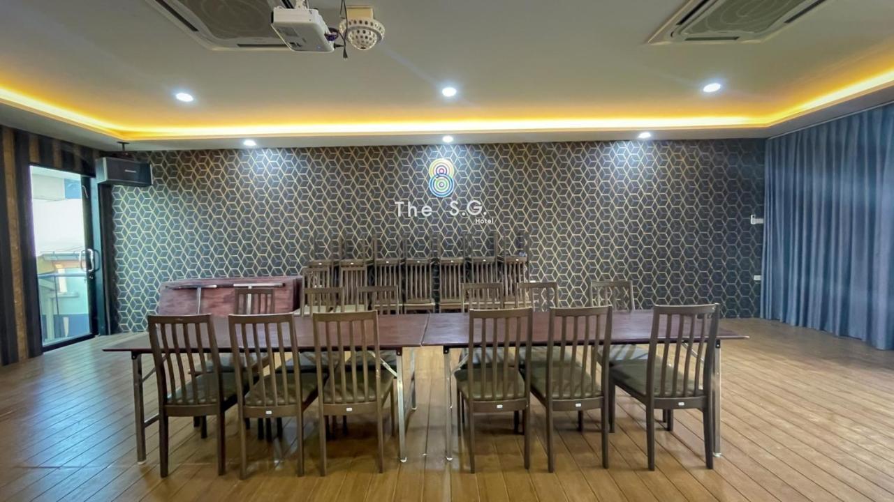 The S.G Hotel Buriram Exteriör bild