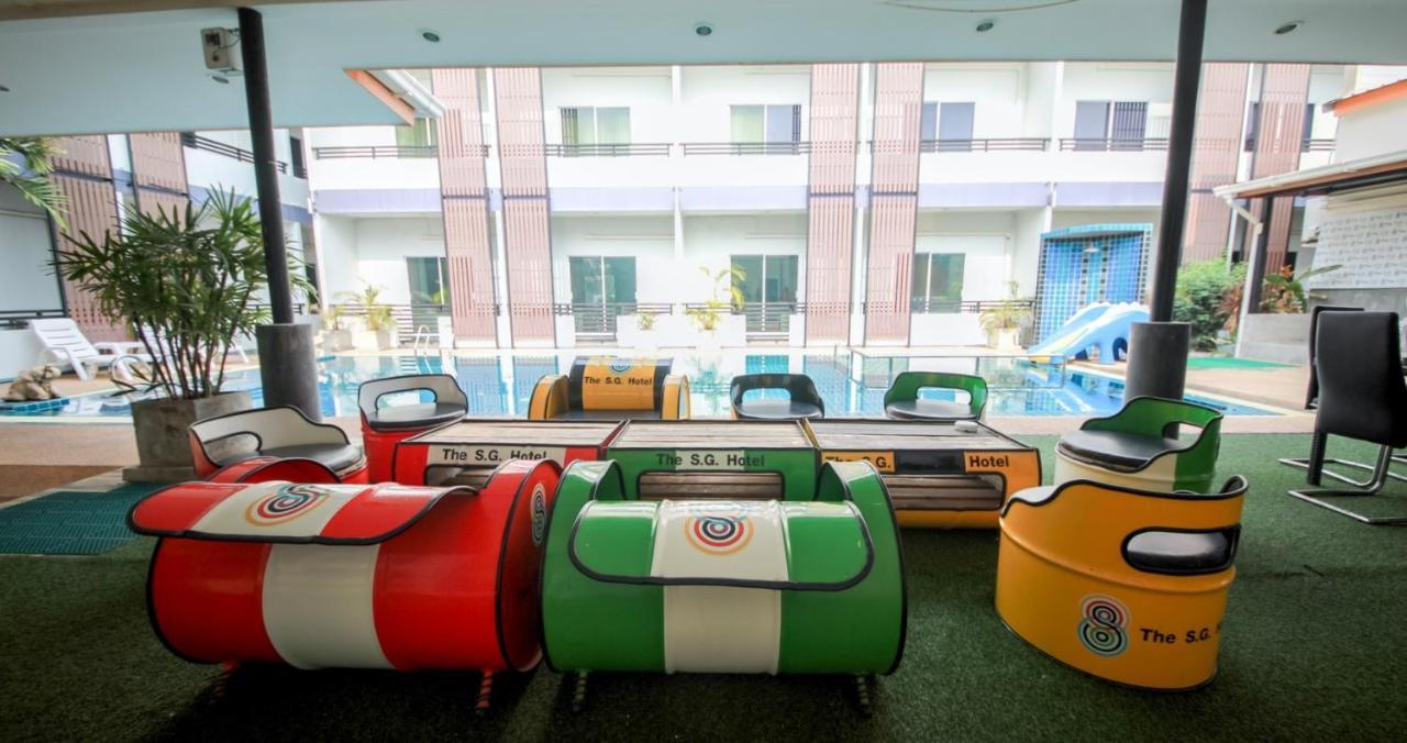 The S.G Hotel Buriram Exteriör bild